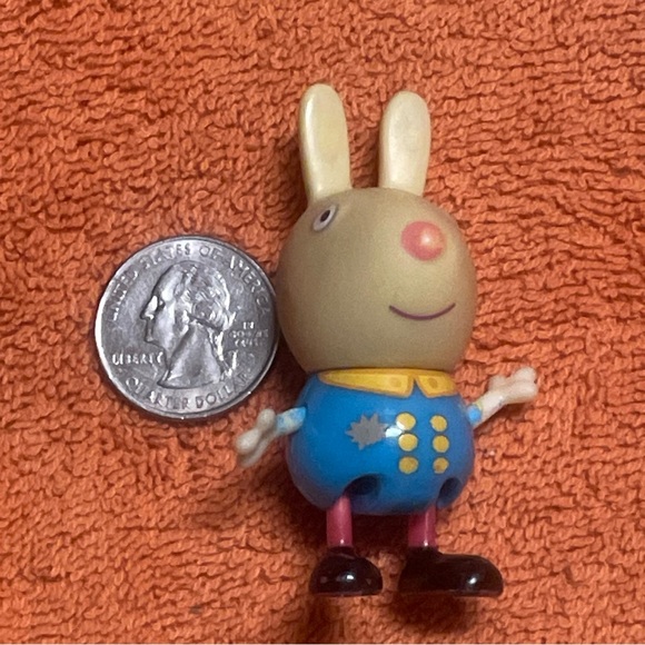 Peppa Pig Royal Court Richard Rabbit Toy Figure Blue Outfit - Picture 5 of 5